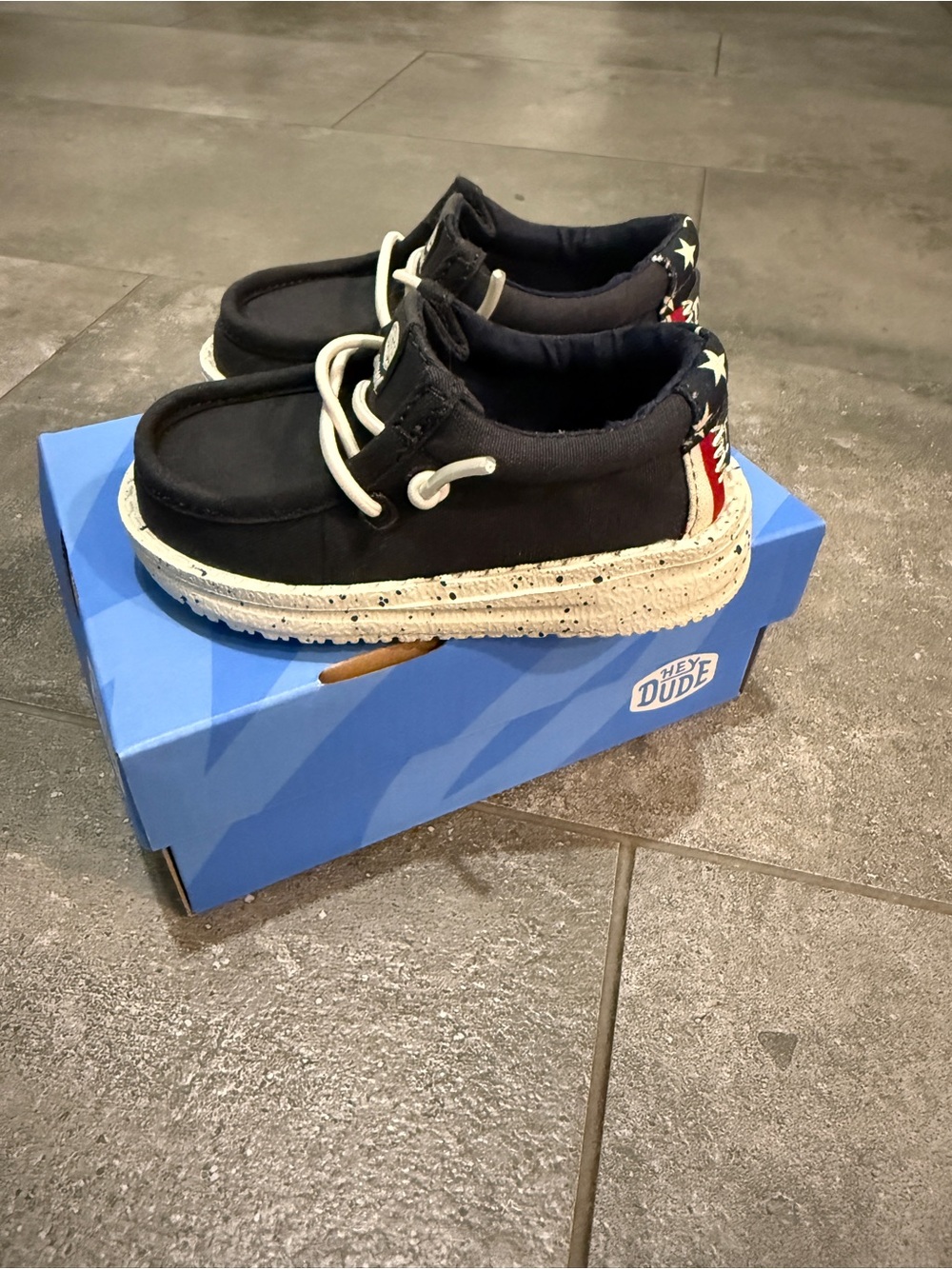 Hey Dude Wally Americana - Walker size 5